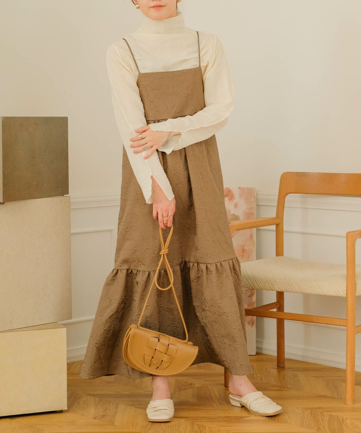 日本 Bab - 質感皺縮木耳領長袖上衣-酪梨綠