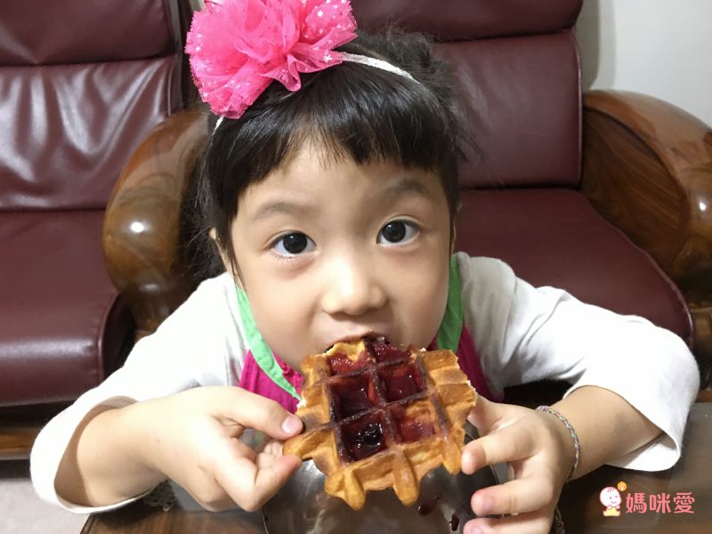 【比利時珍珠糖脆皮鬆餅】酥脆美味即刻享用！