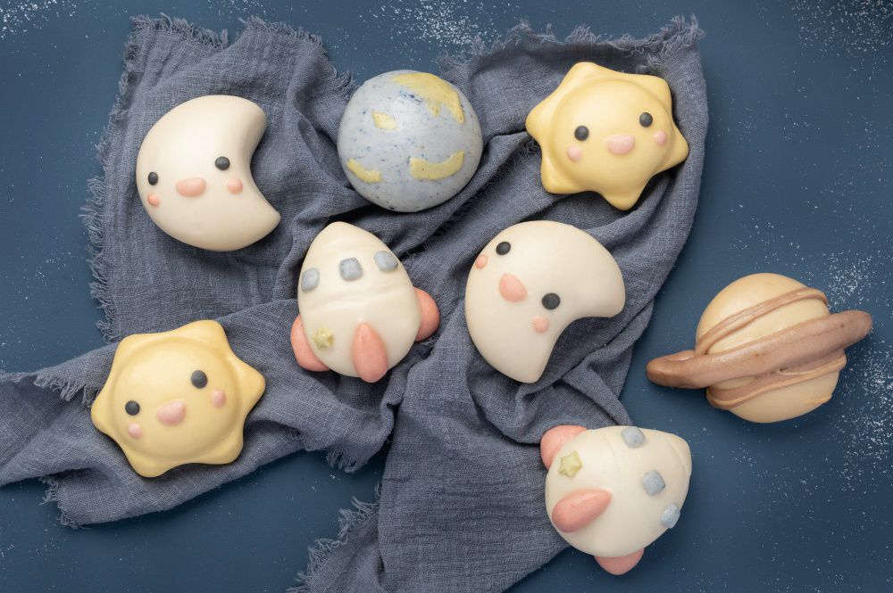 老甜媽手工饅頭 - 限量組-饅宇宙可愛造型饅頭8入-360g+馬卡龍一口小饅頭-400g+熊咩咩豬肉包-(小羊/小豬/小熊)隨機8顆-560g