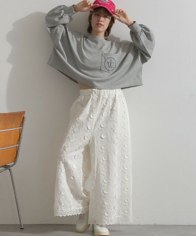 日本 Lupilien - 背後英文印花寬鬆休閒短版上衣-卡啡