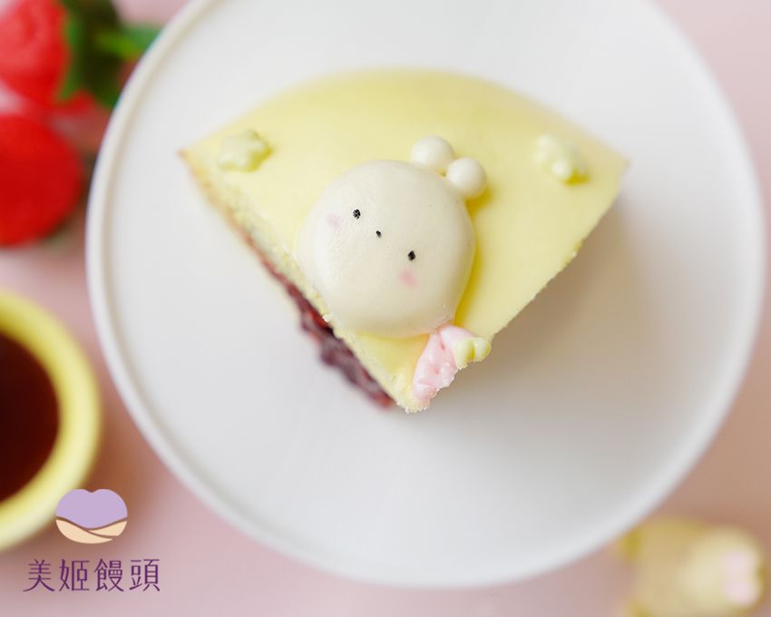 美姬饅頭 - 6吋小兔兔草莓蛋糕造型饅頭 (1入)-300g