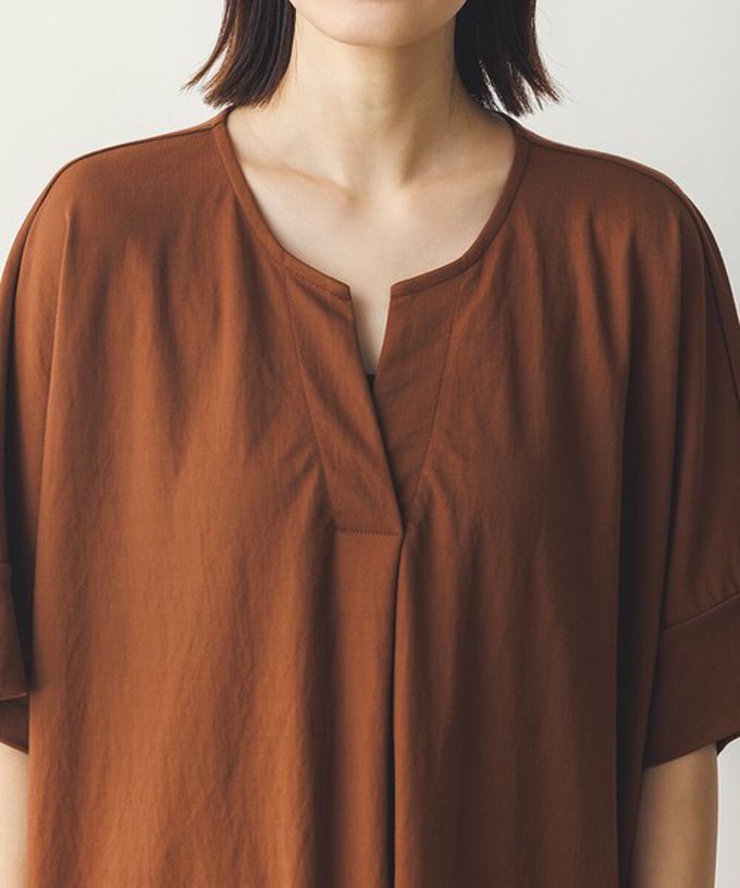 日本 Sans Souci 34+ - 接觸涼感 鑰匙領五分袖上衣-咖啡棕