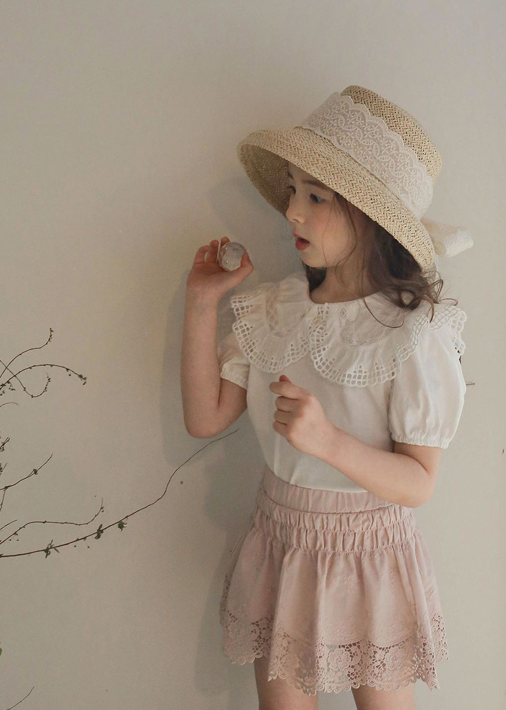 韓國 PuellaFLO - 鏤空格子大白領上衣-象牙白