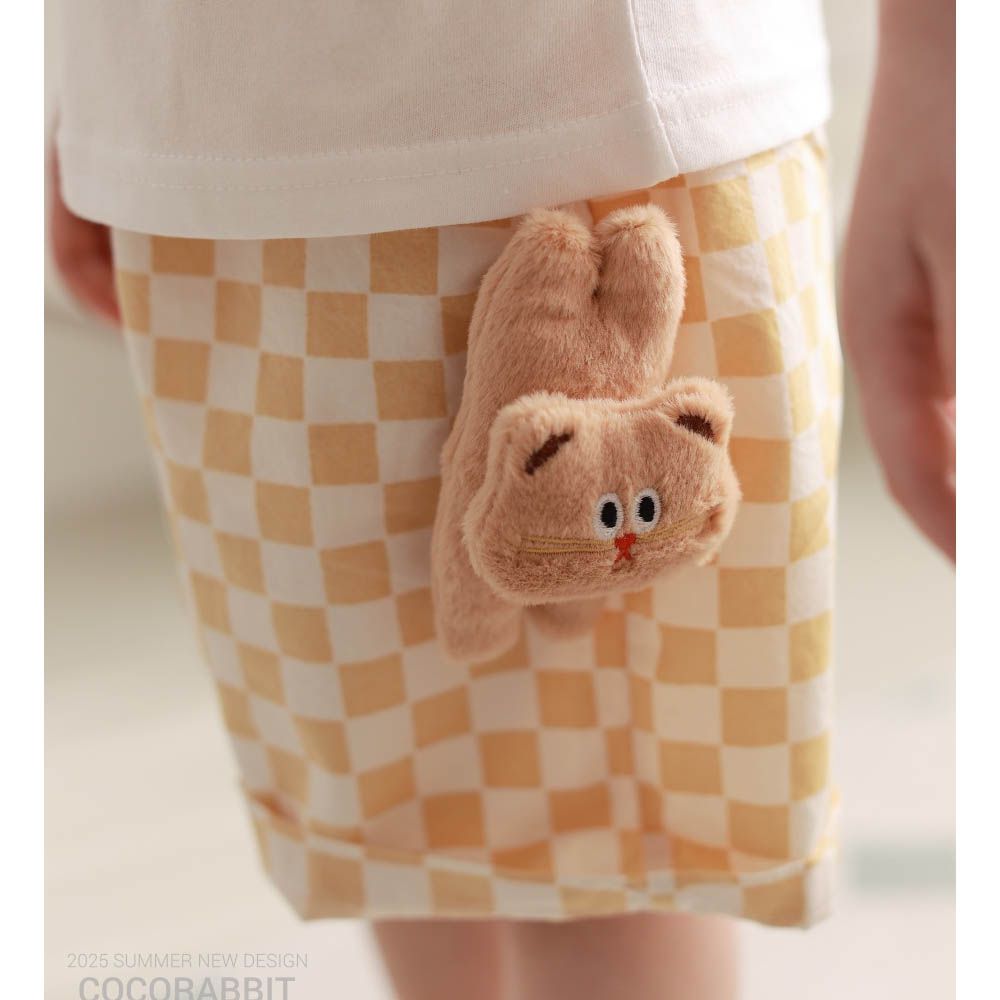 (附貓咪裝飾)鬆緊腰格紋短褲-芥黃