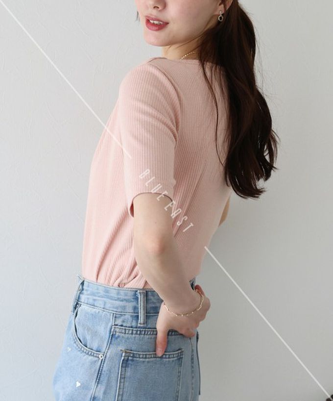 日本 BLUE EAST - 美型羅紋皺摺V領短袖上衣-水藍