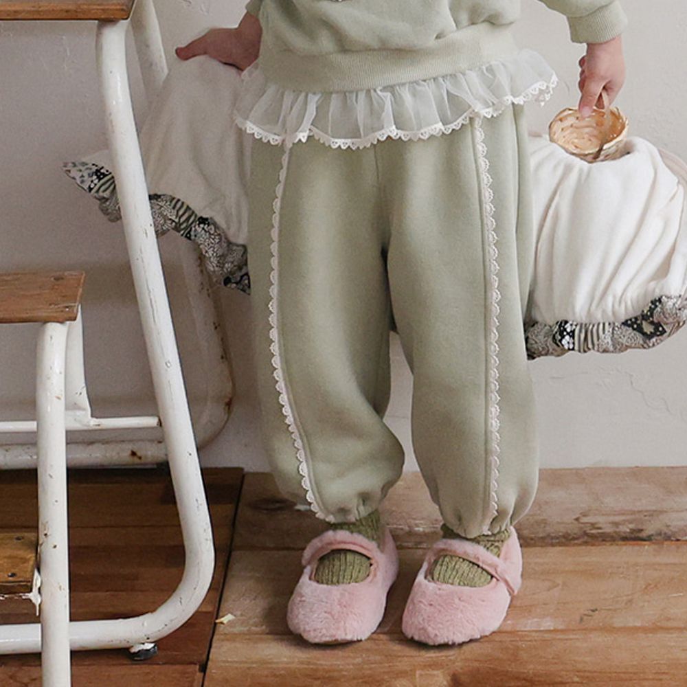 Puellaflo (內磨毛)鬆緊腰小蕾絲邊點綴縮口長褲-抹茶綠