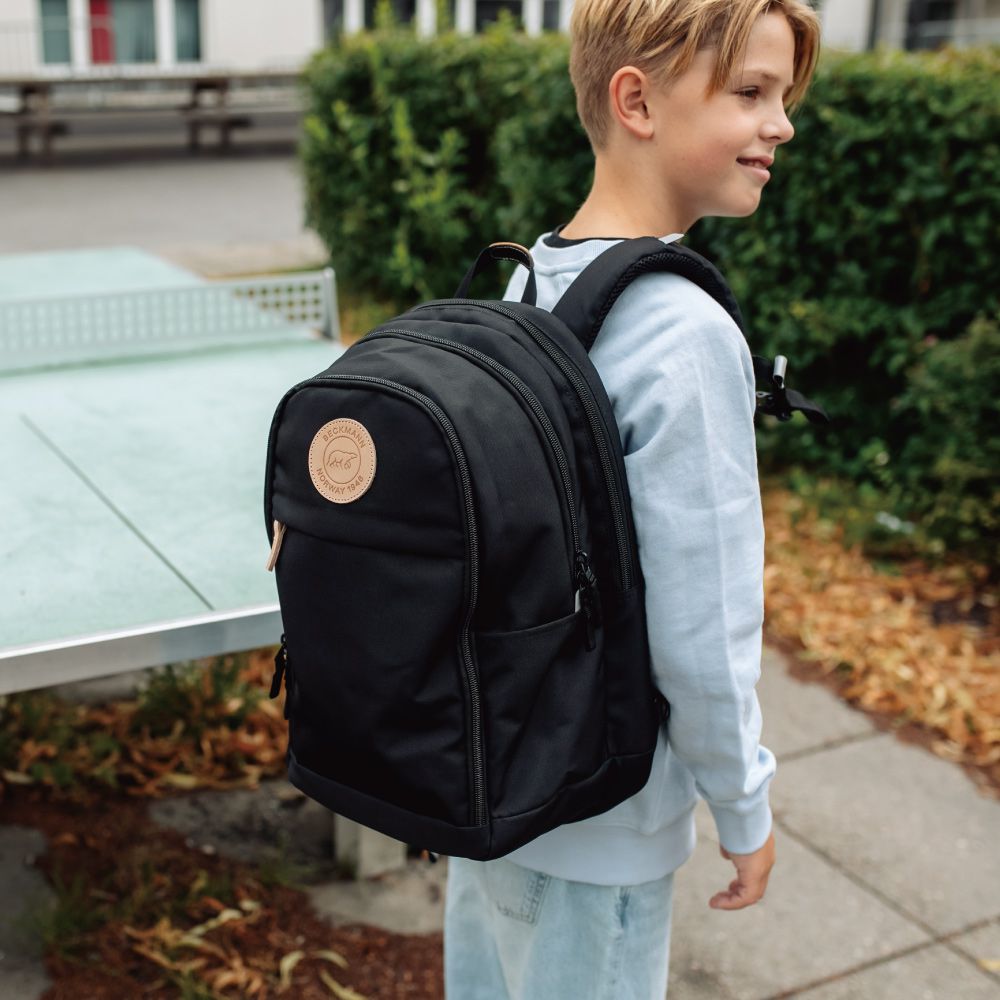 Urban Midi 小大人護脊後背包 26L - 墨黑 2.0