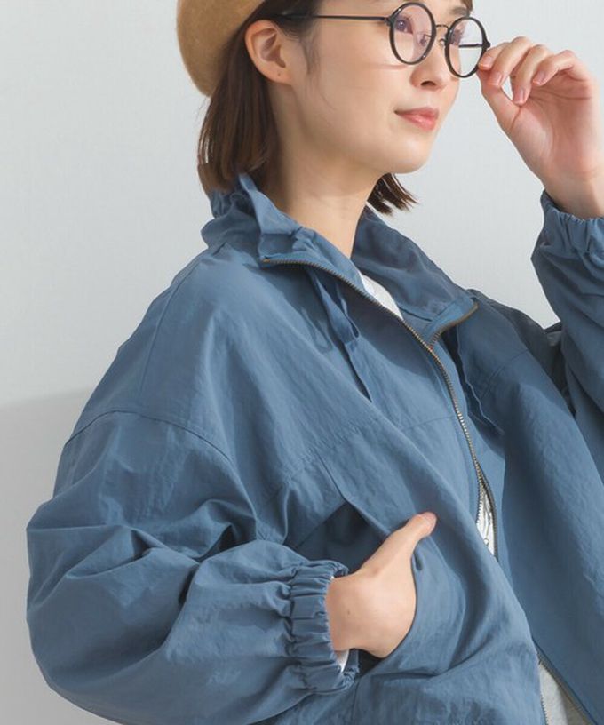 日本 Lupilien - 輕盈俏麗特色領尼龍短版薄外套-煙燻藍