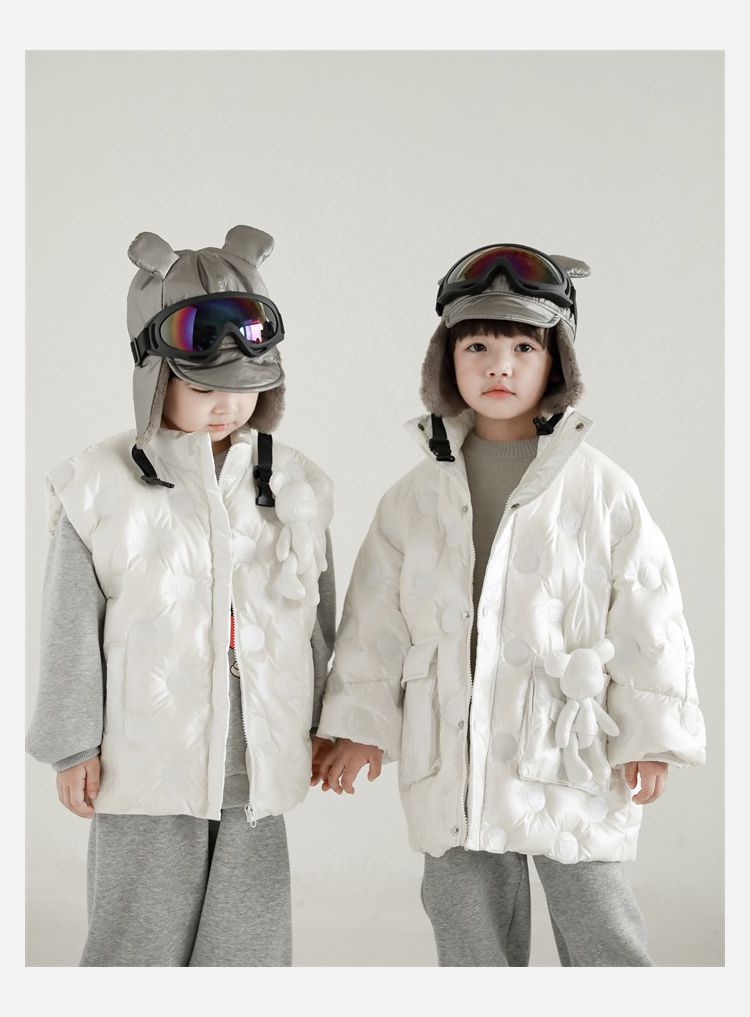 TONGMO - (90%鴨絨)可拆卸太空感立領羽絨外套-熊熊-米白色