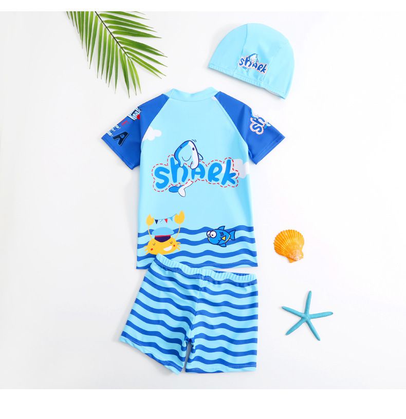 男寶童趣卡通圖短袖泳衣套裝(三件組)-潛水鯊魚-藍色-泳帽、泳衣、泳褲