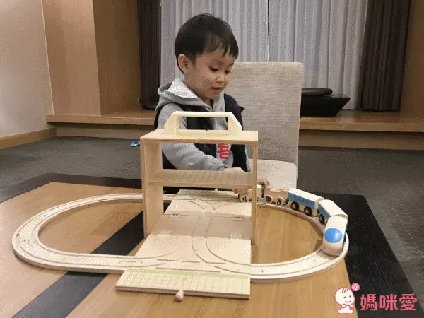 澳洲 Boxset 可攜式故事屋／玩具盒