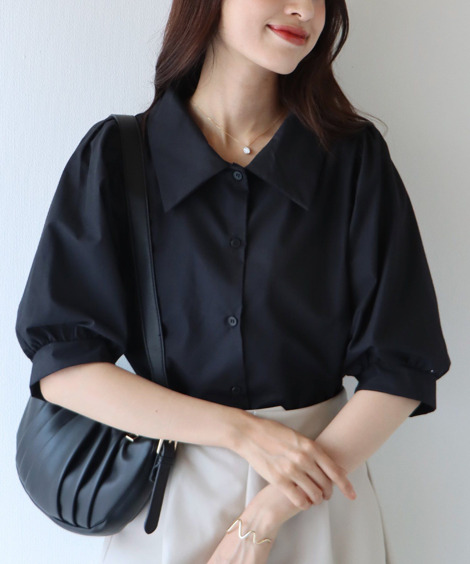 日本 BLUE EAST - 百搭翻領澎澎袖襯衫-直條紋-水藍