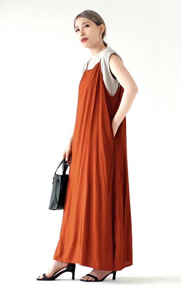 日本 zootie - 涼感機能 後綁帶垂墜感吊帶裙-肉桂棕