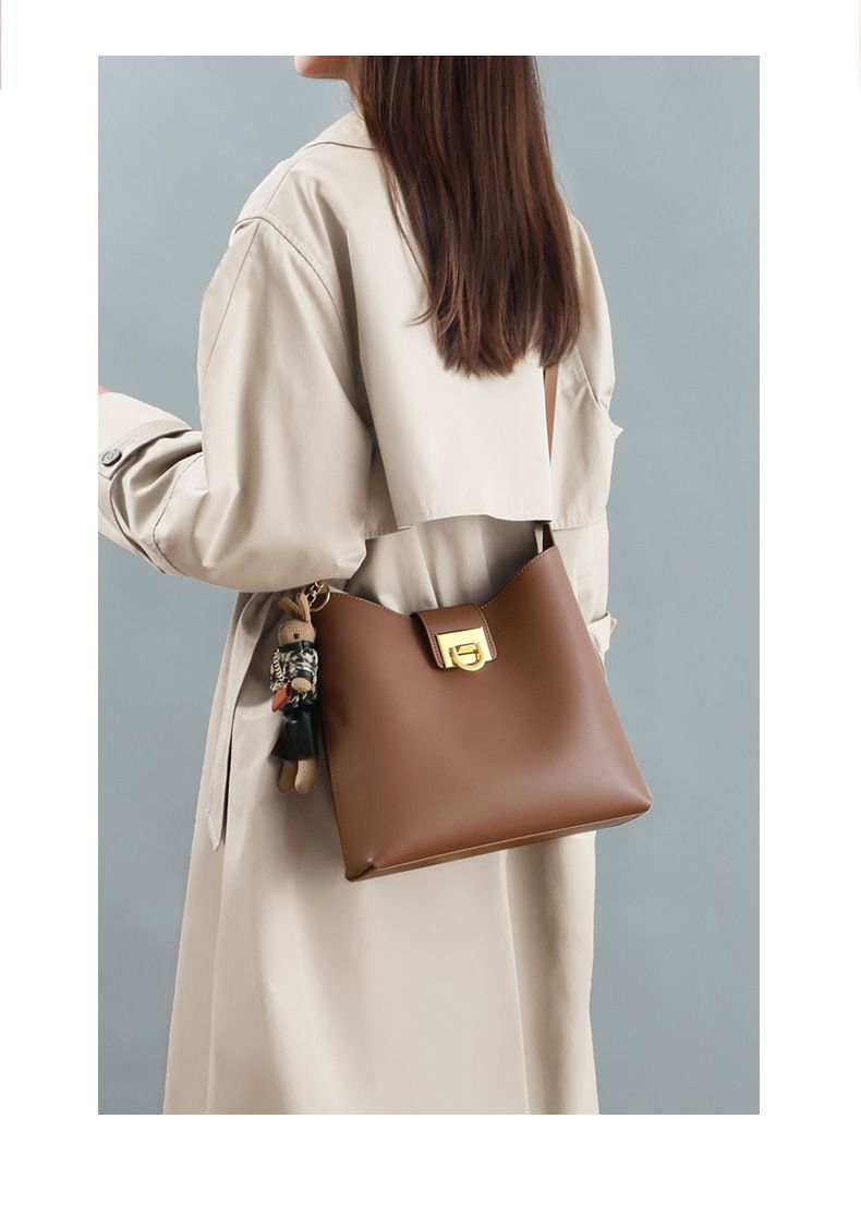 真皮時尚水桶包/單肩斜背包-棕色 (27.5x22.5x10.5cm)