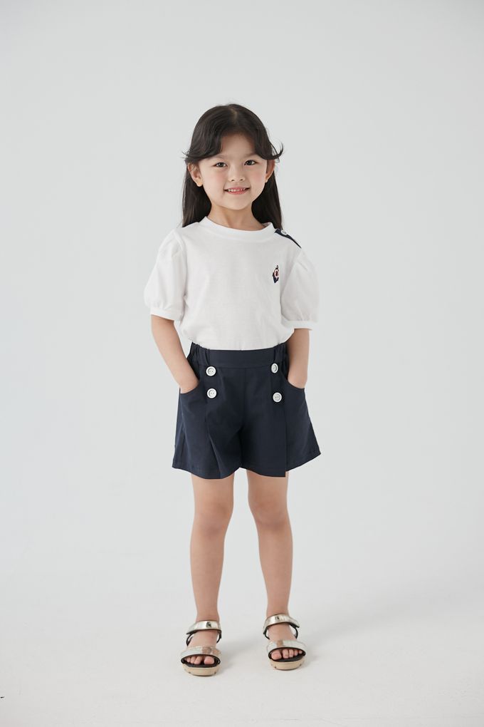 韓國 Coco Bang - 鬆緊腰裝飾釦抓褶短褲-深藍