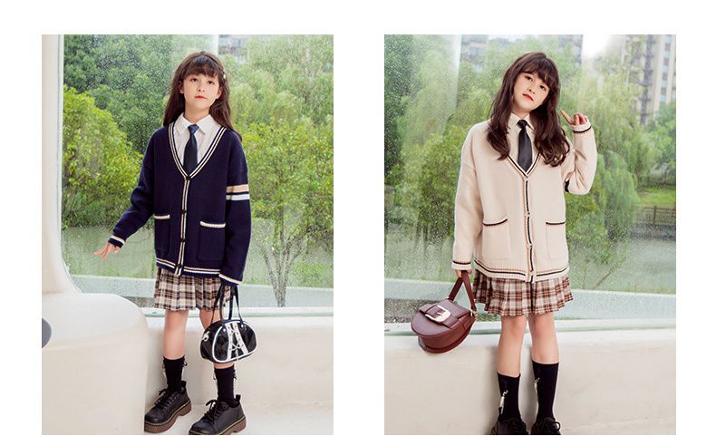 學院風排釦長袖毛衣外套-米色