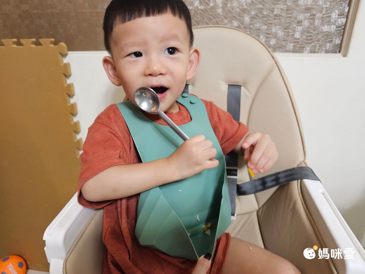 自由組裝好攜帶！台灣製【2angels】矽膠拼圖隨行餐盤