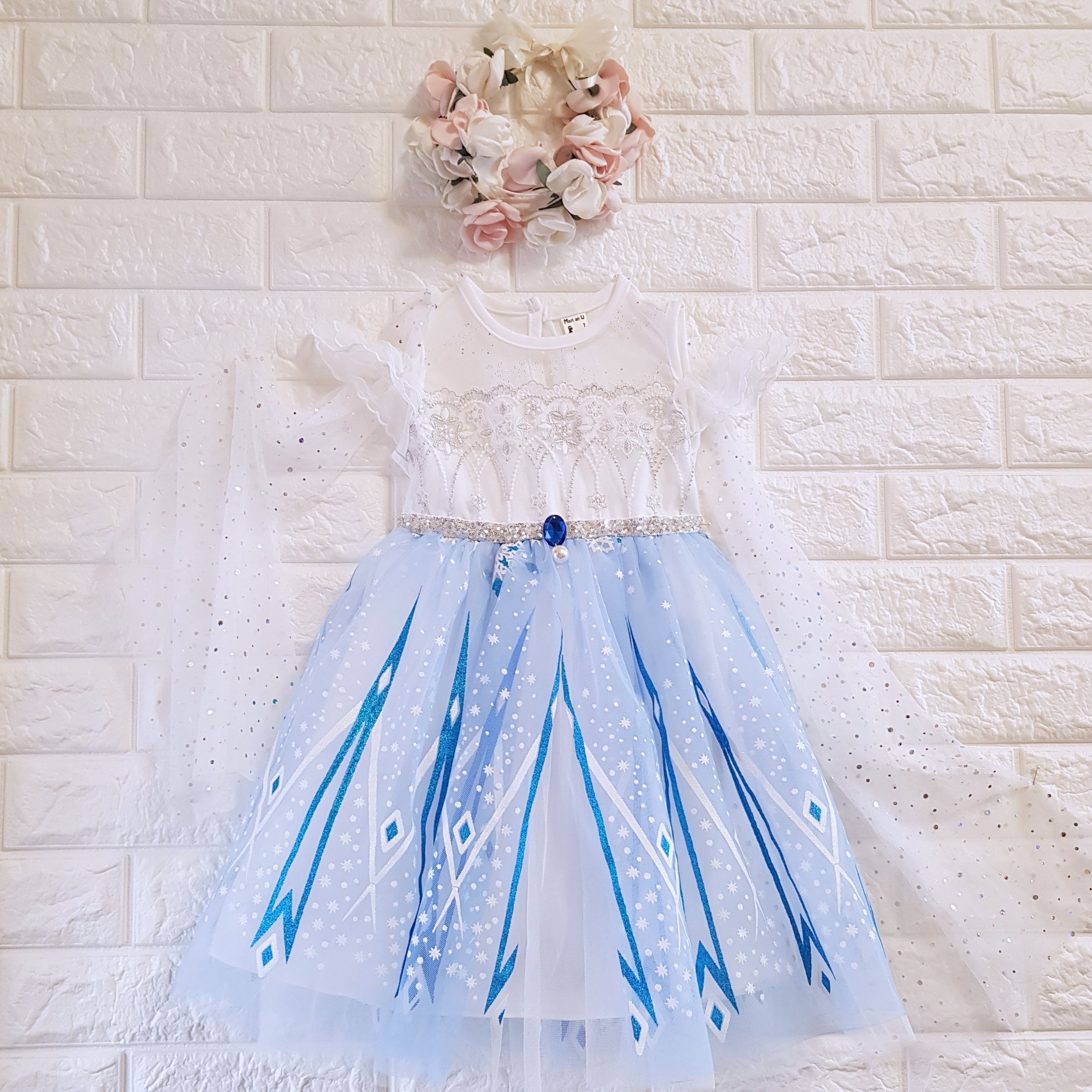 韓國 mari an u - (剩9號)冰雪奇緣2同款-艾莎洋裝(披風可拆,露肩款)-雪花白X藍