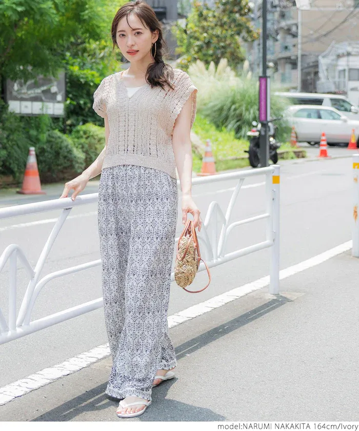 日本 COCA - 清新花朵鉤針小背心-米杏