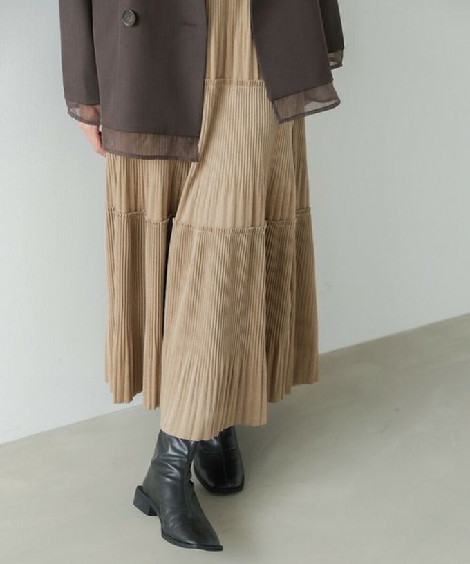 日本 Bab - 飄逸感絲滑絨面細摺長裙-象牙米