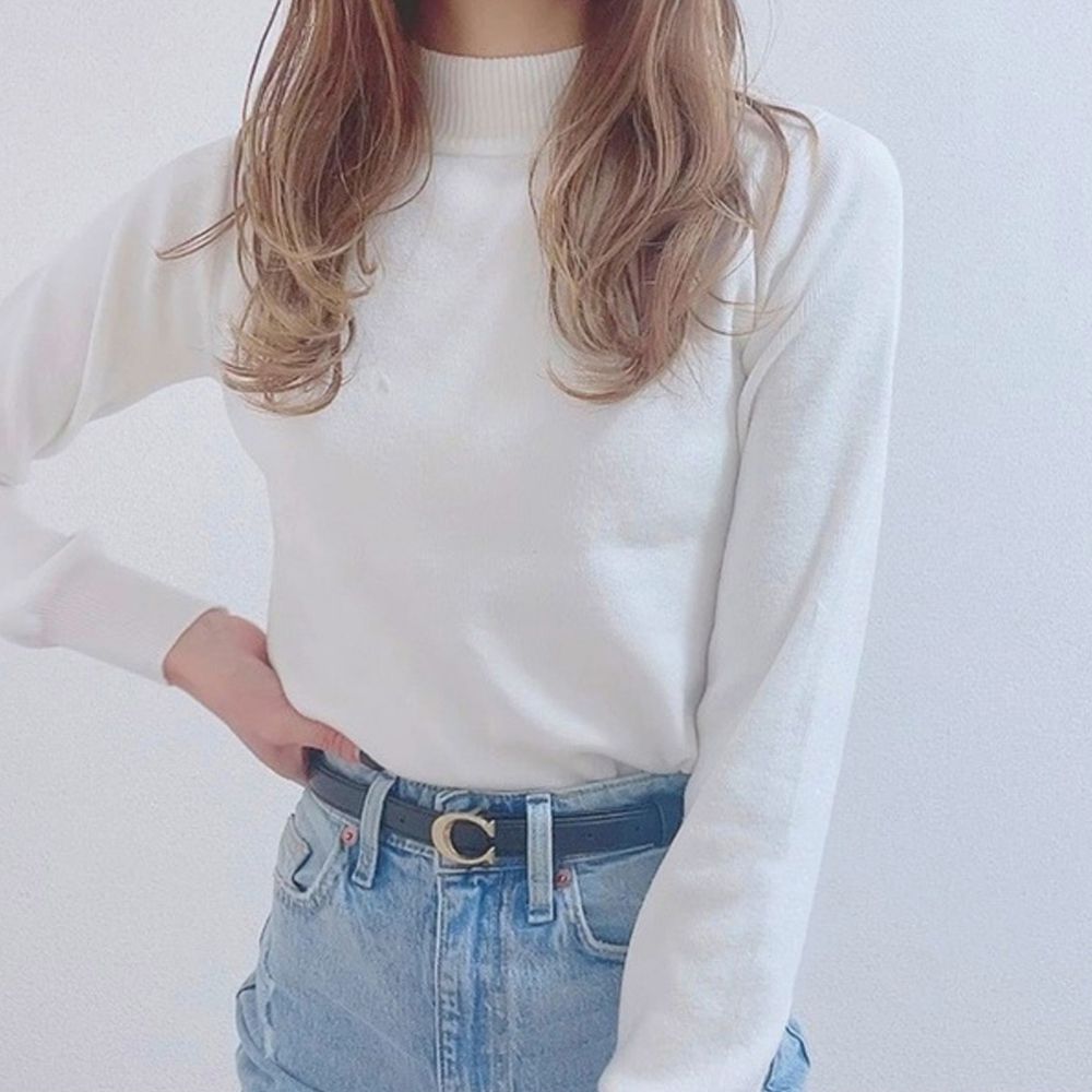 [百搭款]高領薄針織長袖上衣-天使白