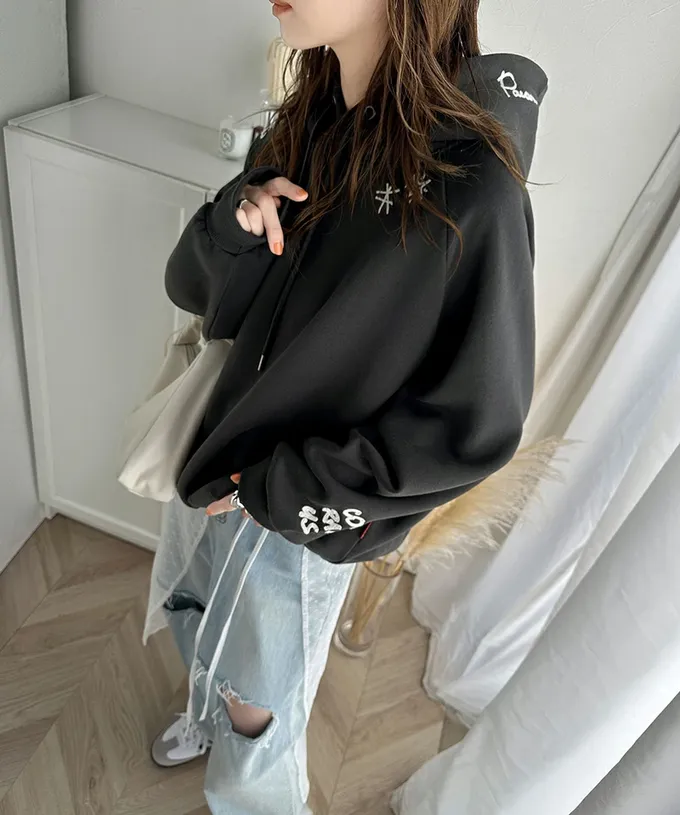 日本 Classical Elf - Java 刺繡logo寬鬆版型帽T-海軍藍