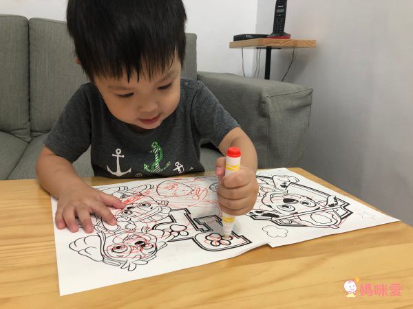 魔法顯色筆【Crayola 繪兒樂】神彩著色套組/著色本