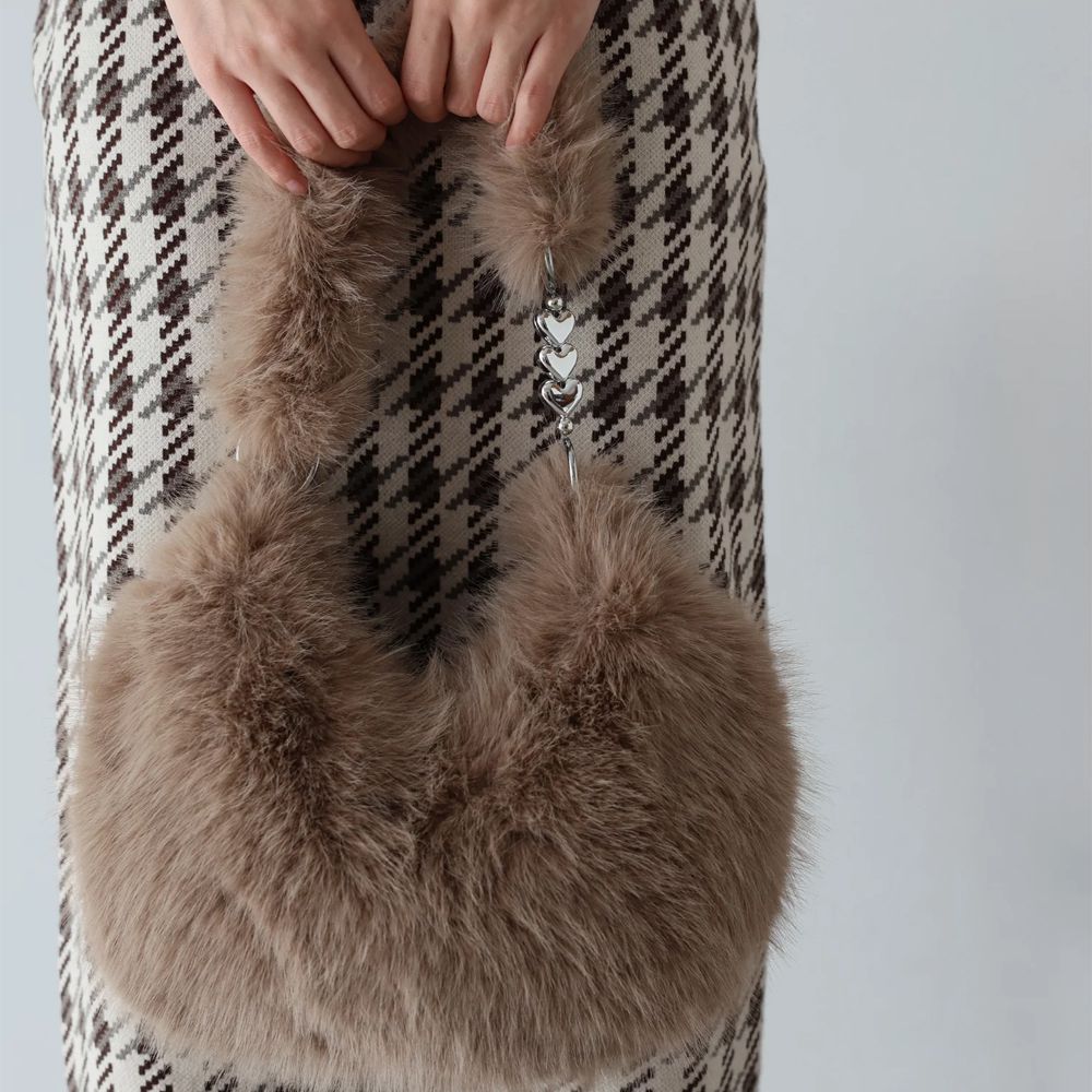 心型鏈條夢幻毛絨手提包-咖啡