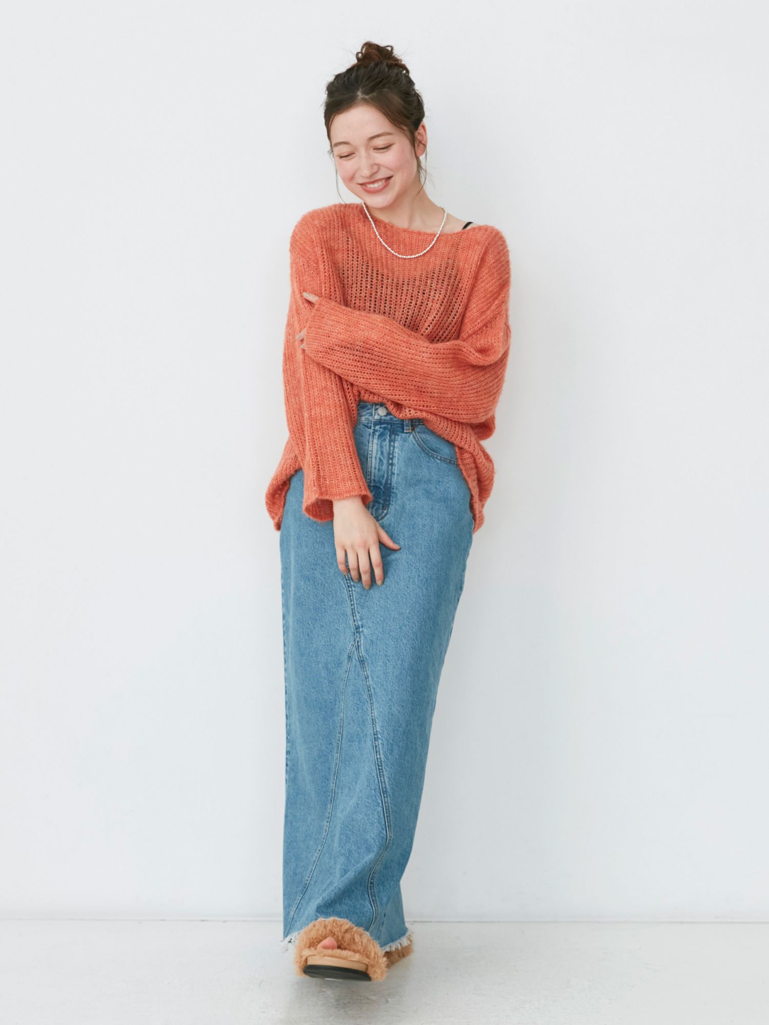 日本 Ungrid - 質感鉤針落肩針織上衣-淺灰 (F)