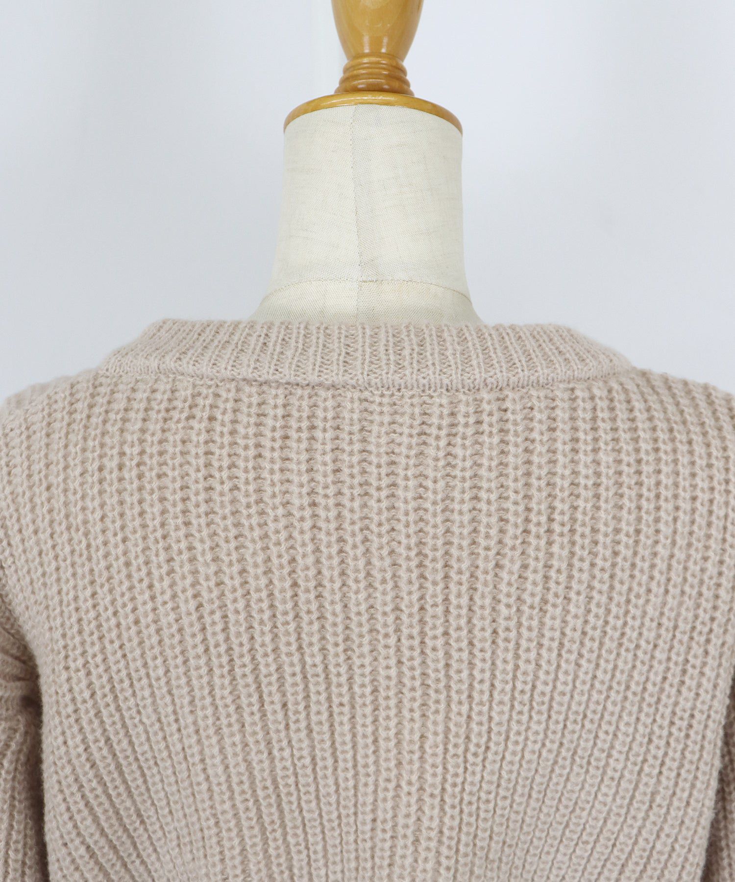 日本 BLUE EAST - 短版圓領羅紋針織薄外套-米杏