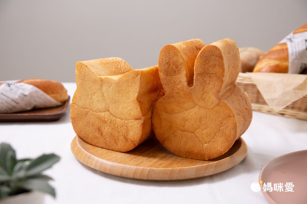 免運｜高雄排隊名店【奧瑪烘焙】日式崎風蛋糕/羅馬生乳包