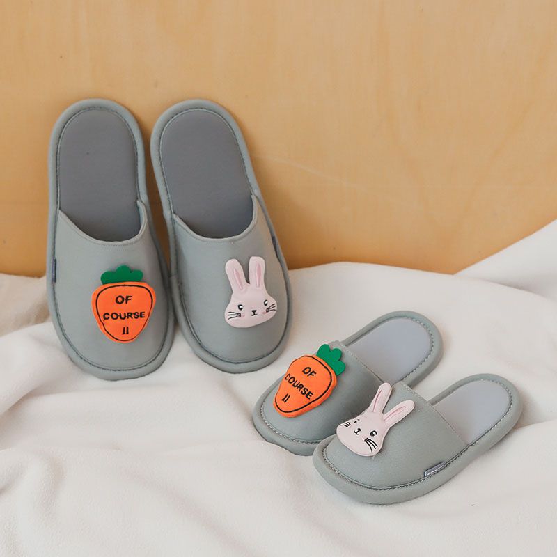 韓國 OZKIZ - 消音防滑室內鞋-LED閃耀蔬果款-灰色紅蘿蔔