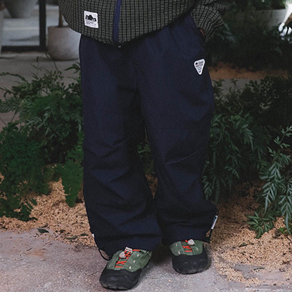 防潑水薄刷絨抽繩長褲-藏青