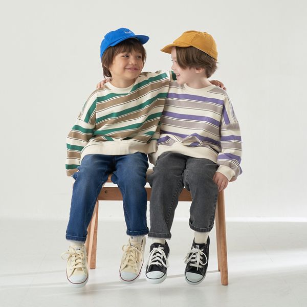 日本 b-ROOM - 裏起毛亮色系大落肩條紋上衣-黑灰系