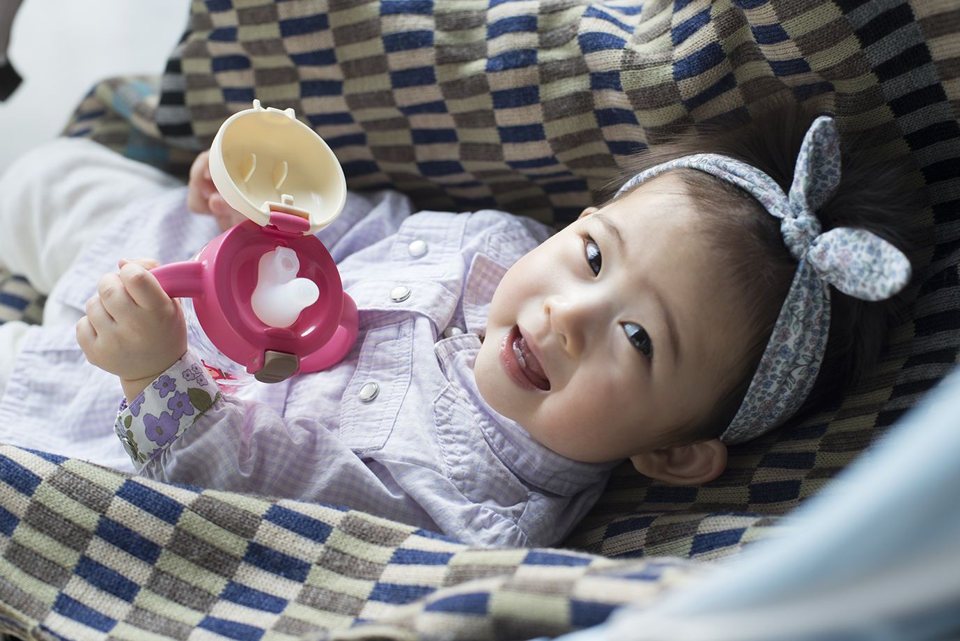 日本 Richell 利其爾 - 花間鹿鴨嘴吸管水杯-200ML-紅/粉-5個月適用