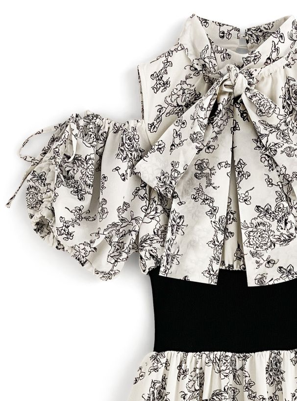 日本 GRL - 絕美氣質扭結收腰碎花洋裝-象牙杏