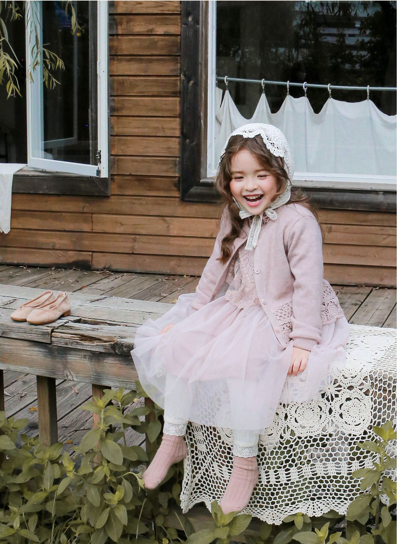 韓國 Puellaflo - 下擺圓花朵蕾絲針織外套-藕粉