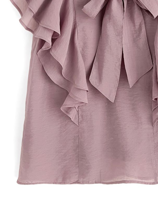 日本 GRL - 浪漫扭結波浪層次修身短袖上衣-經典黑