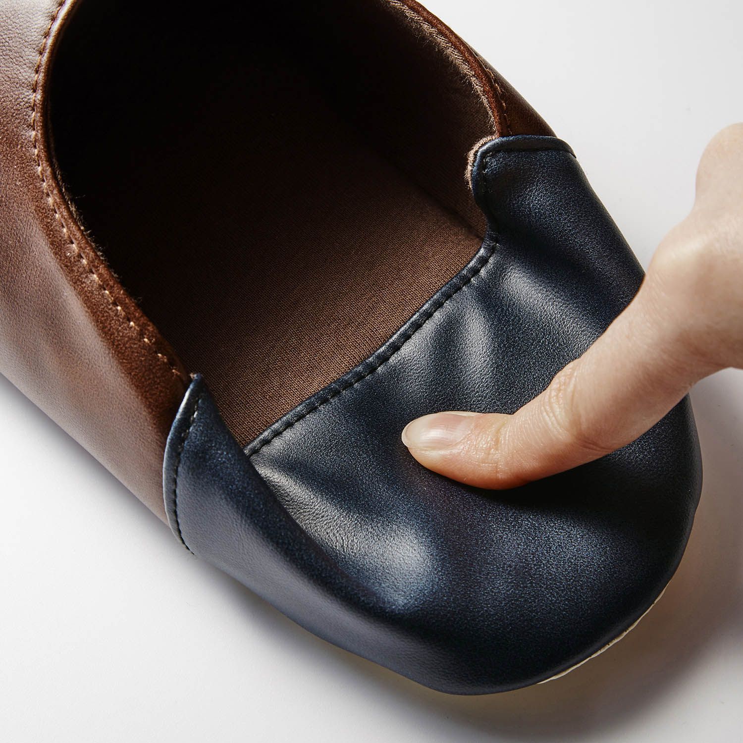 日本千趣會 - 北歐風 皮質麵包型室內拖鞋-煙花綻放-咖啡x黑 (M(24-26cm))