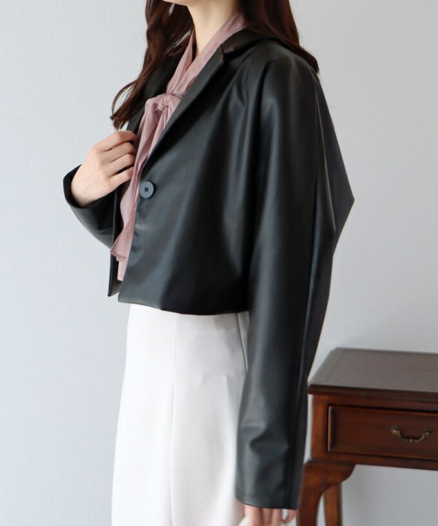 日本 BLUE EAST - 俐落短版西裝外套-米白