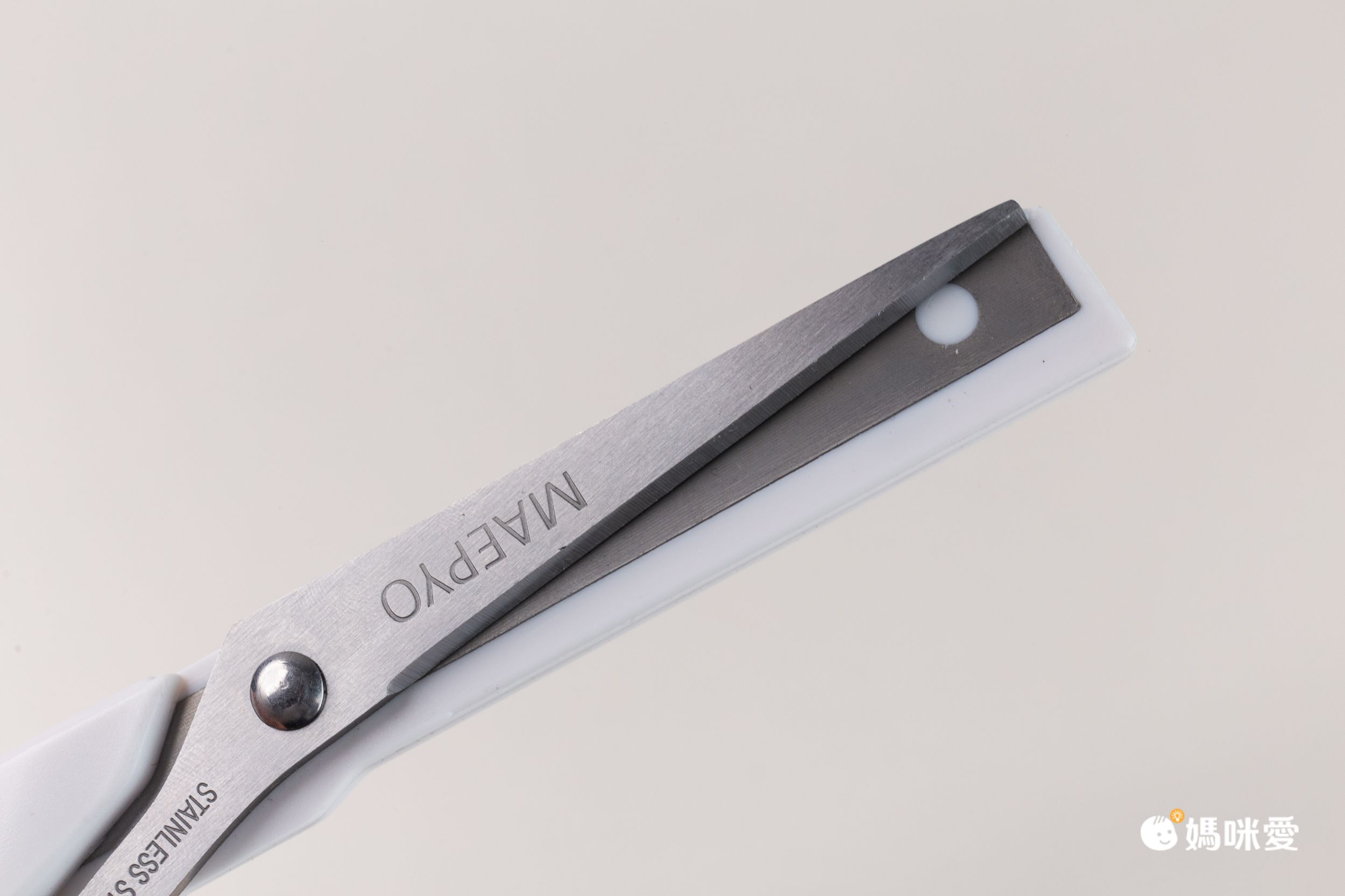 韓國代購 - DUO-CUT 開箱神器 2in1 剪剪刀/刀片-白X藍 (200mm x 70mm)