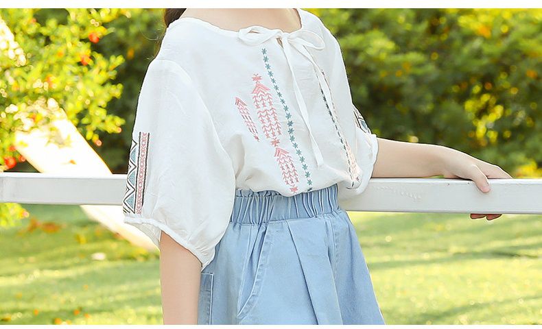 民族風五分袖套裝-民族風刺繡上衣+牛仔短褲-白色