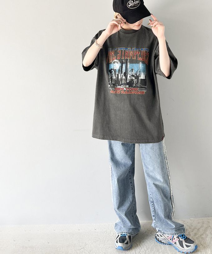 日本 Classical Elf - JAVA 刷色感酷帥印花寬版T恤-炭灰-摩天大樓