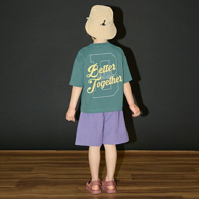 日本 b-ROOM - 美式休閒印花短袖上衣-深棕