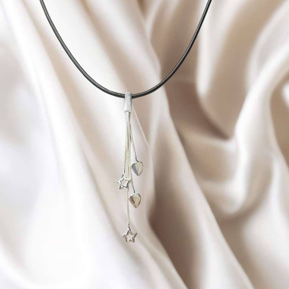 星心流蘇吊墜皮繩項鍊 (F SIZE)