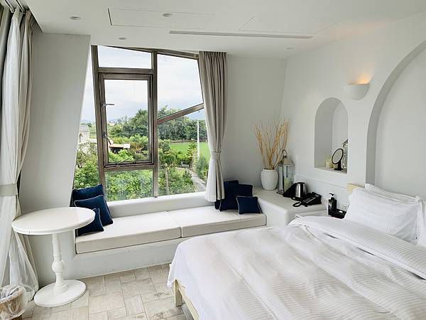 艾玹爾飯店集團 - 四館聯合通用-多愛溫泉會館/天使輕旅/艾玹爾溫泉商旅/天使星夢渡假村(需加價)-雙人平日住宿券含２客早餐-超值4張組-優惠活動使用無效期