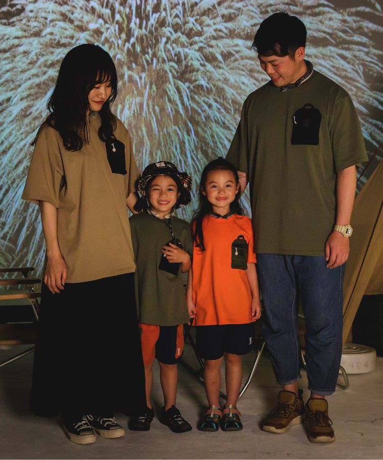 日本 BREEZE - 聯名款 夜光拉鍊大口袋短袖上衣-卡其