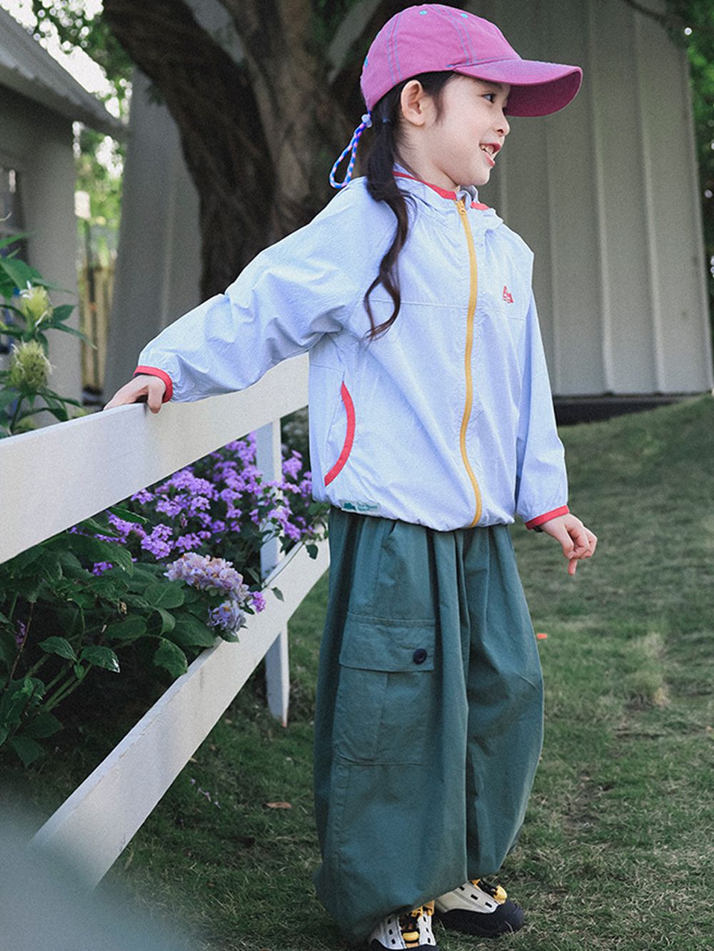 防潑水透氣連帽防曬外套-米灰