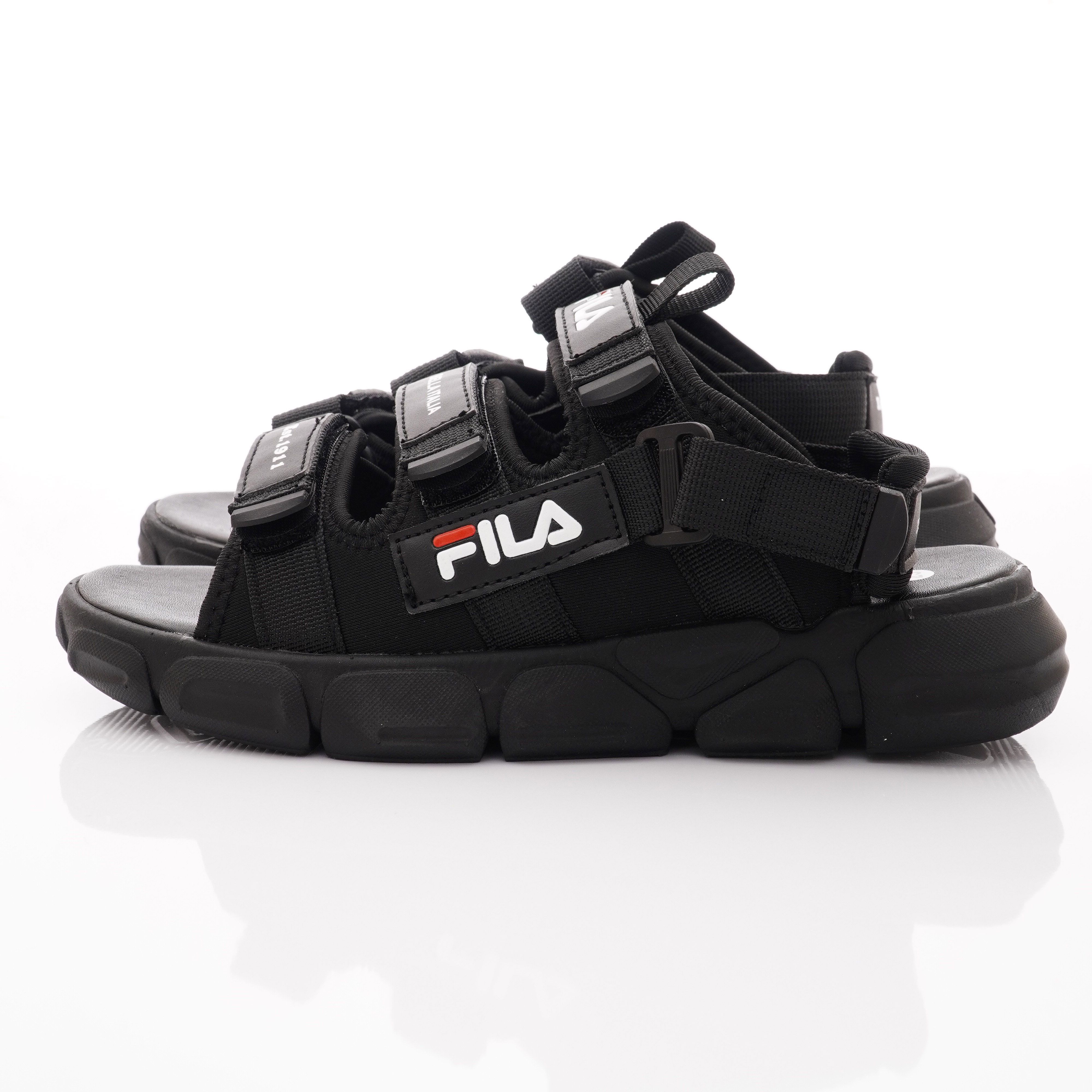 FILA - 輕量韓版運動涼鞋款(中小童段)-黑