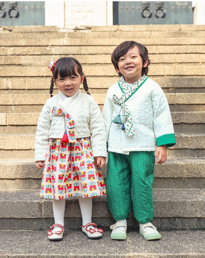 韓國 OZKIZ - 花朵印女寶生活韓服套裝